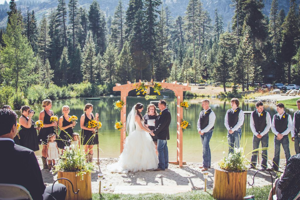 Mountainside Country Wedding | Summer Wedding in Lake Tahoe | Denae & Shane