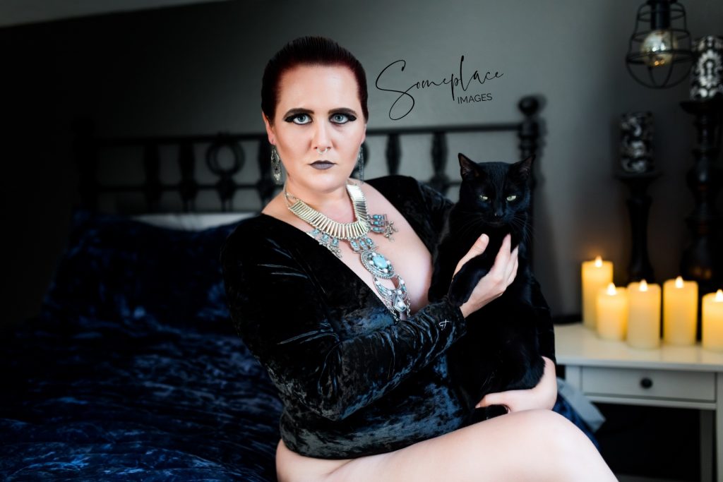 Someplace Images, Spooky Boudoir